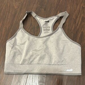 Avia sports bra like new